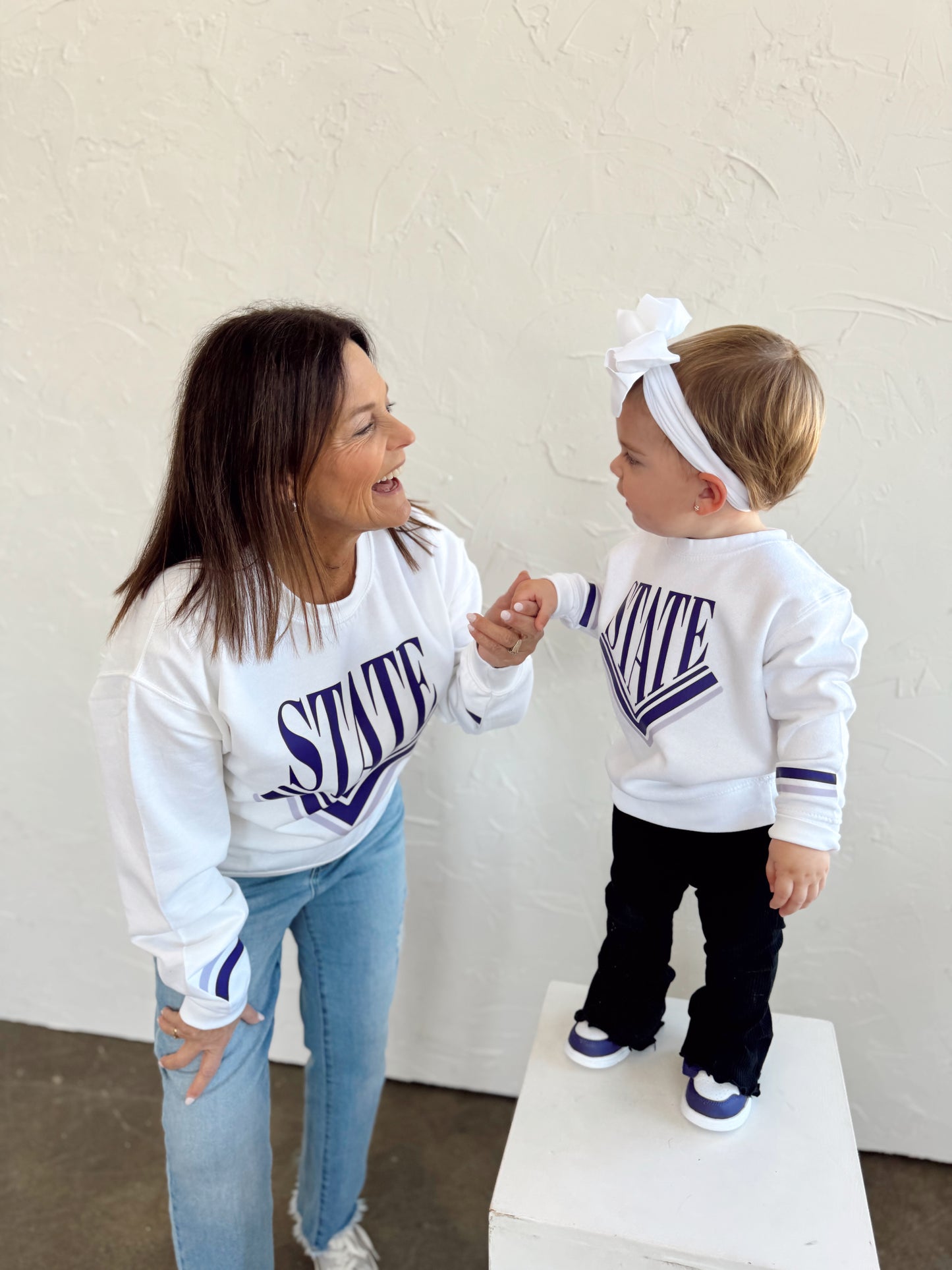 RETRO STATE- ADULT CREWNECK