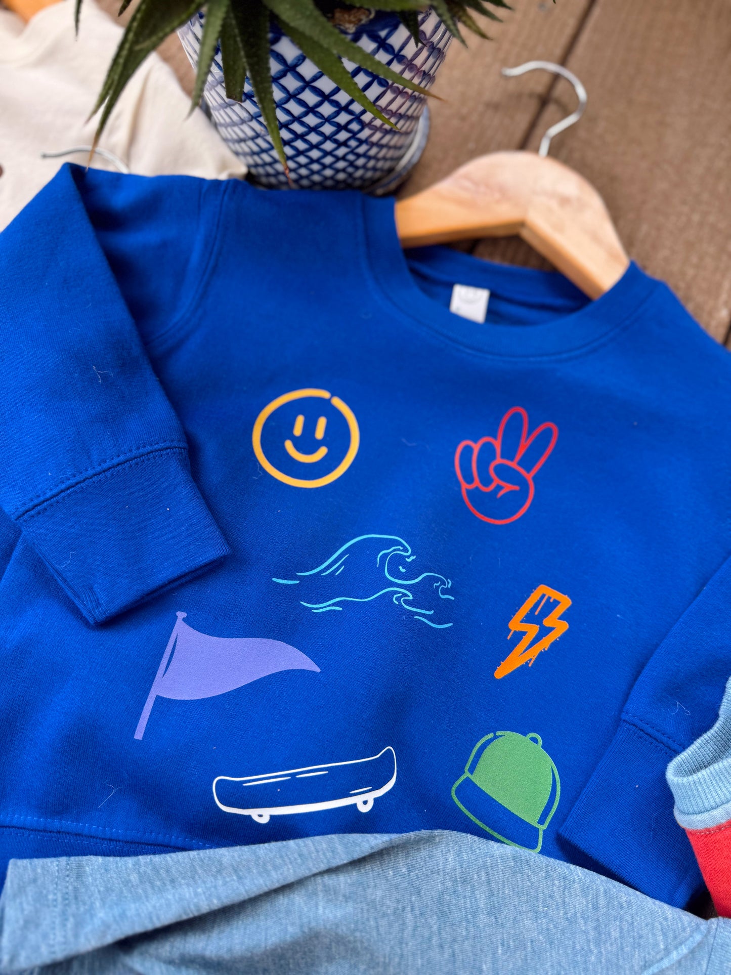 BOYS ICONS CREWNECK