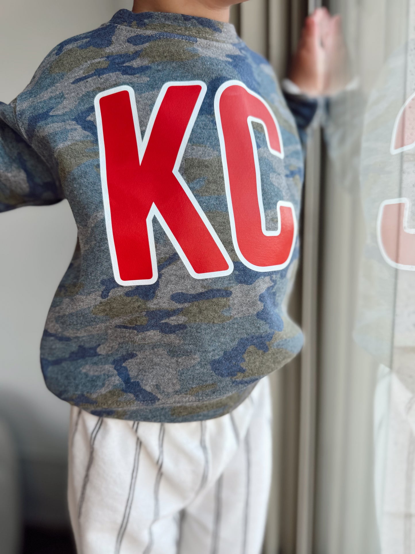 KC CAMO — TODDLER/YOUTH CREWNECK