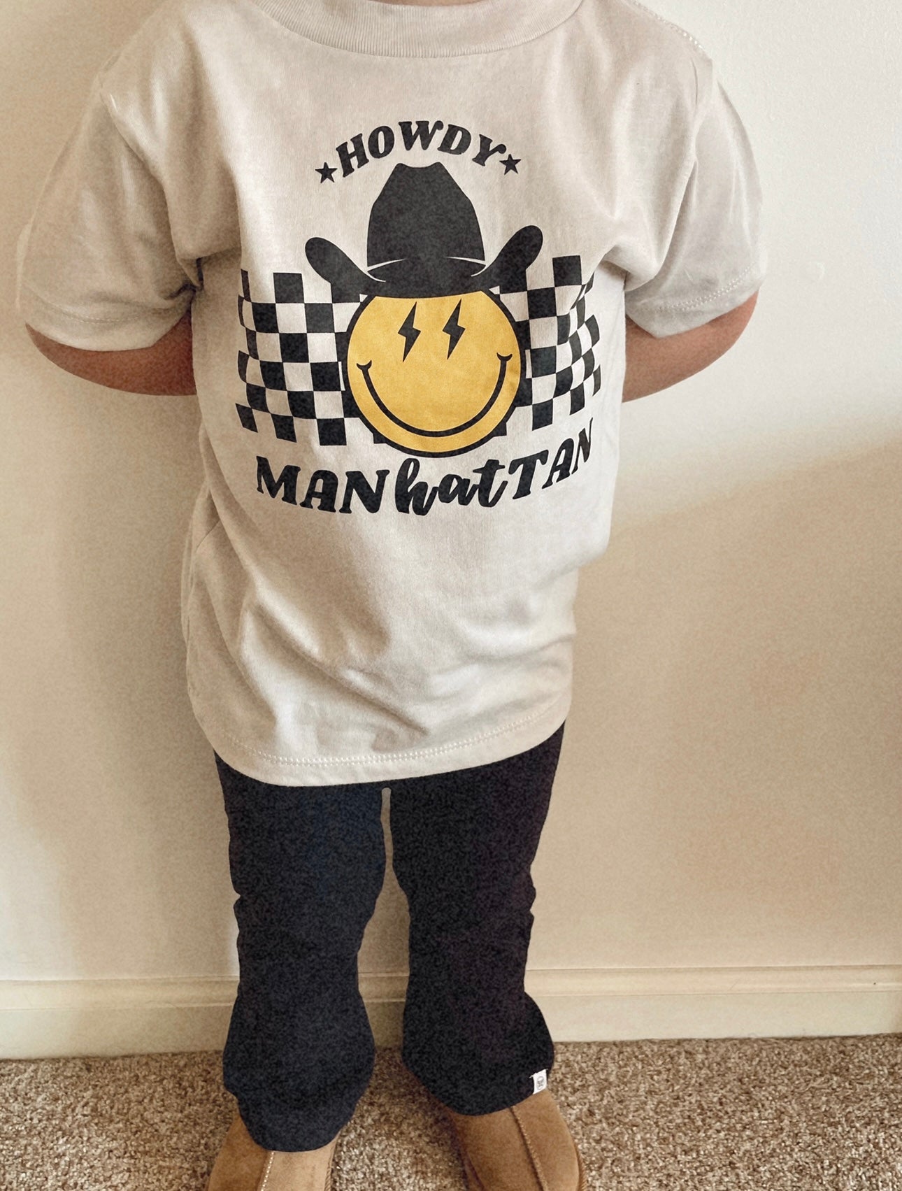 HOWDY MANHATTAN ONESIE/TEE
