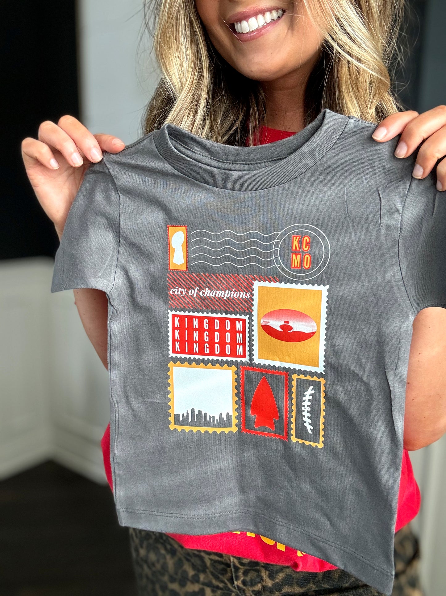 KC STAMPS ONESIE/TEE