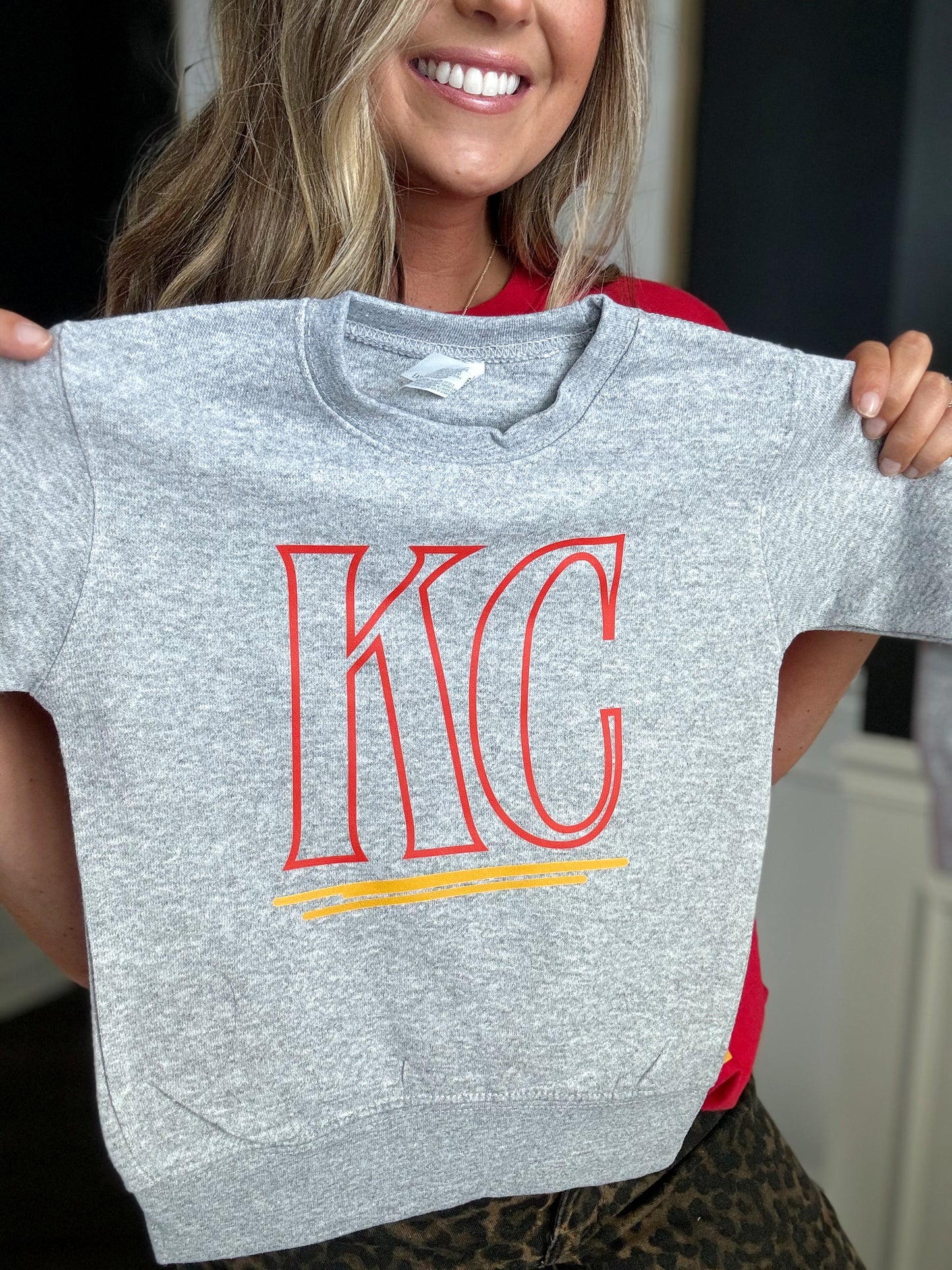 BLOCK LETTERS KC CREWNECK