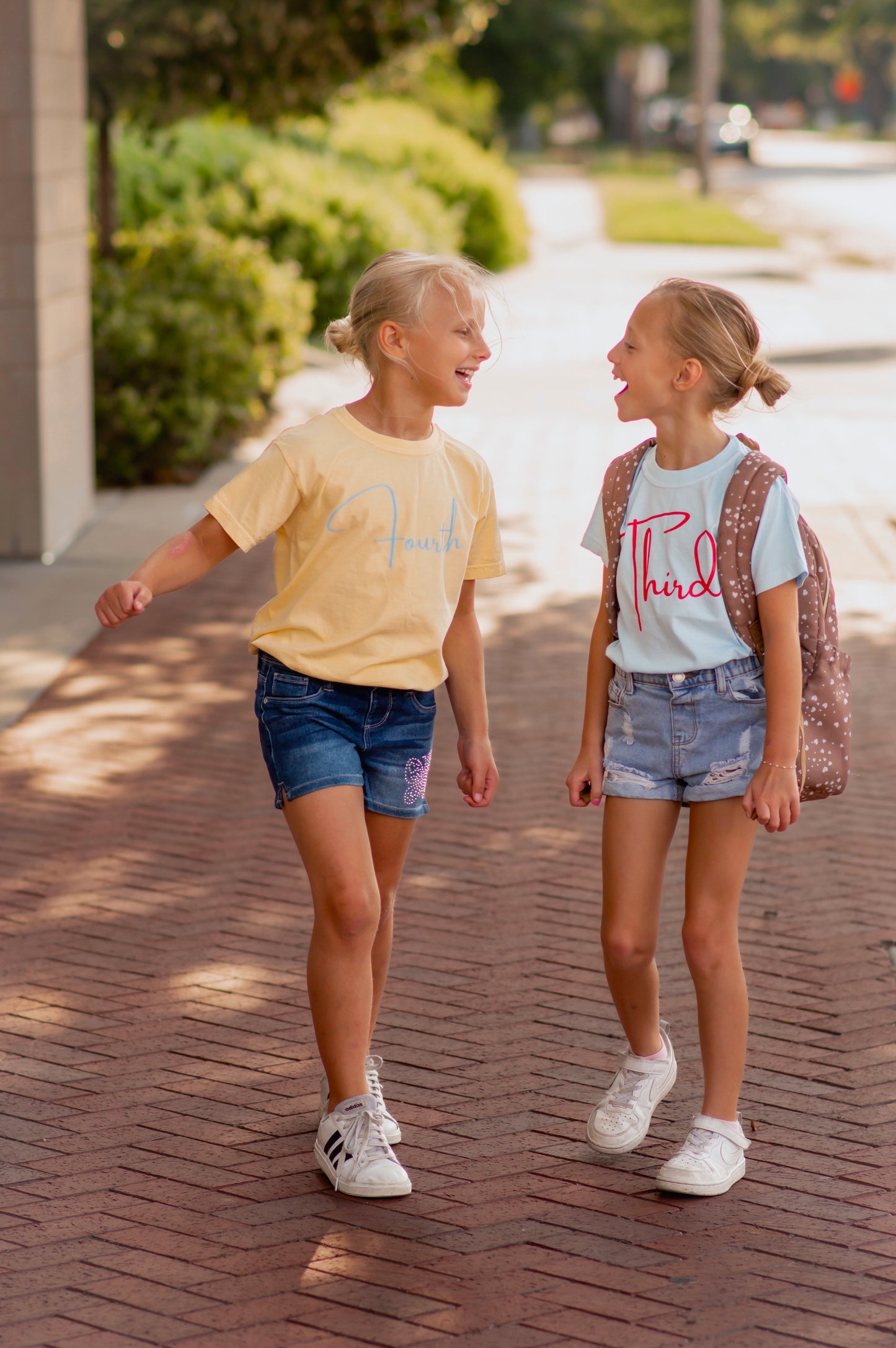 YELLOW GRADE LEVEL TEE