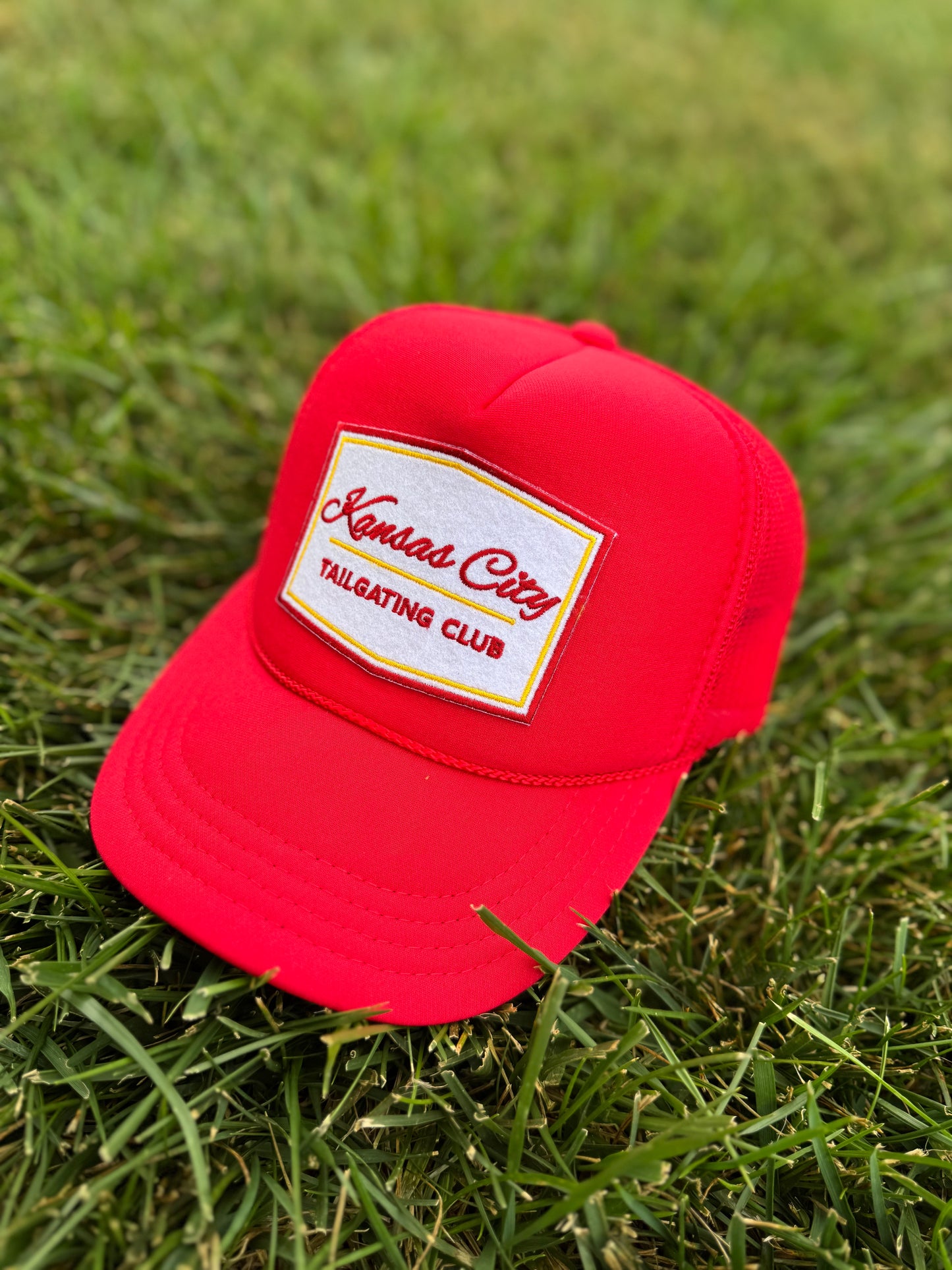 TAILGATING CLUB RED— YOUTH HAT