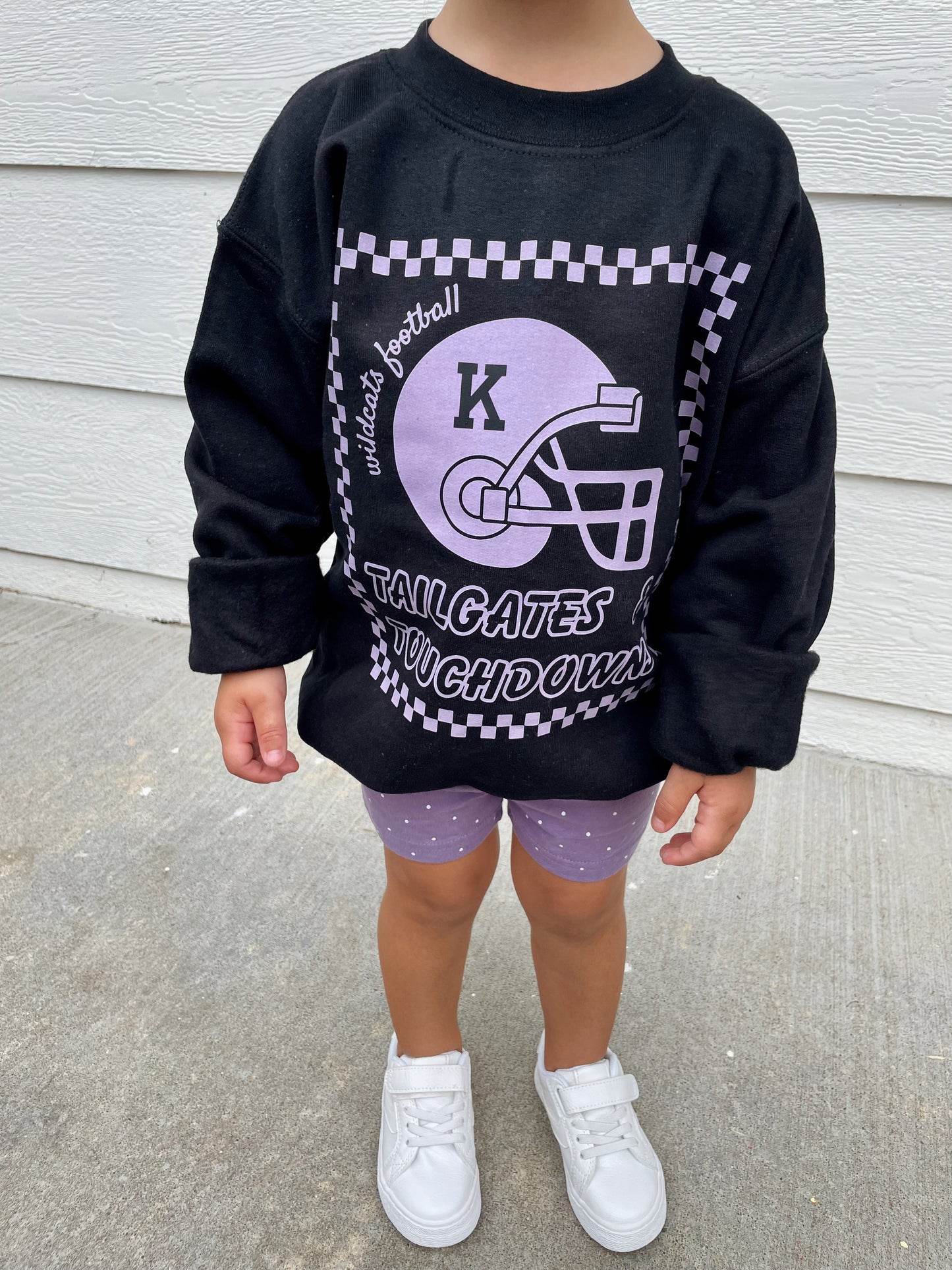 TAILGATES & TOUCHDOWNS BLACK CREWNECK