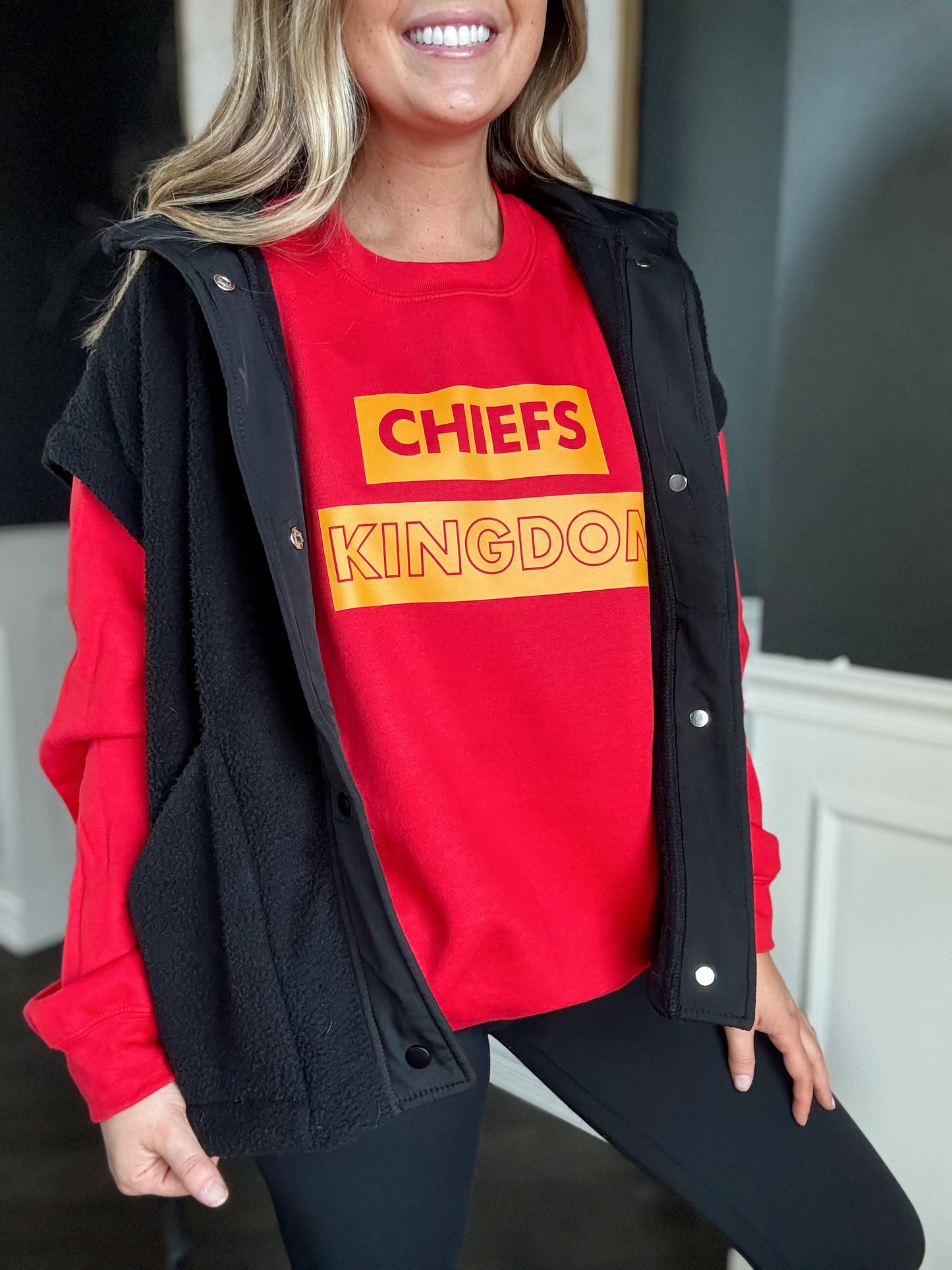 CLASSIC CHIEFS KINGDOM— ADULT CREWNECK