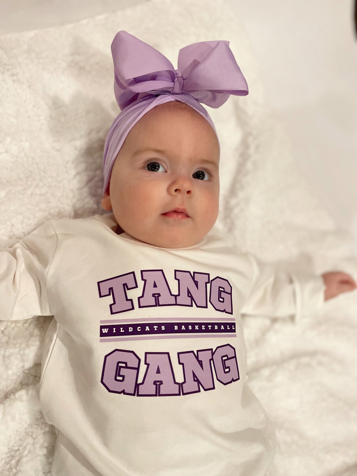 WHITE TANG GANG CREWNECK