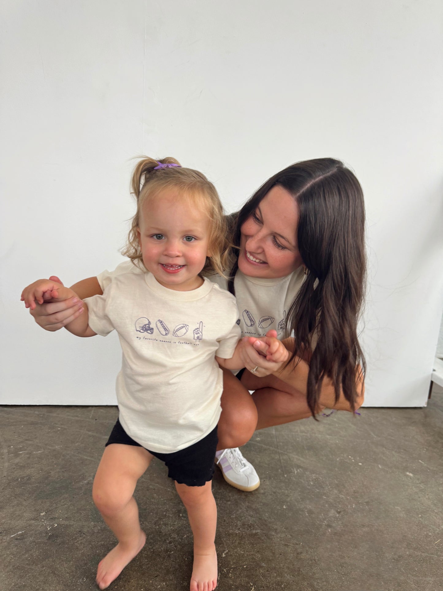 FAVORITE SEASON— ADULT TEE