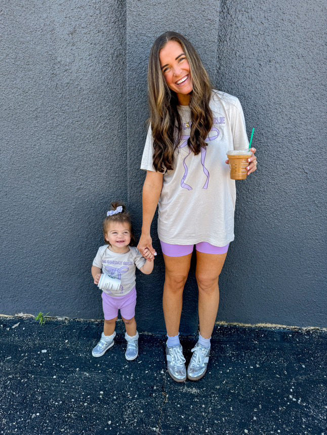 BIG GAMEDAY GIRLIE—ADULT TEE