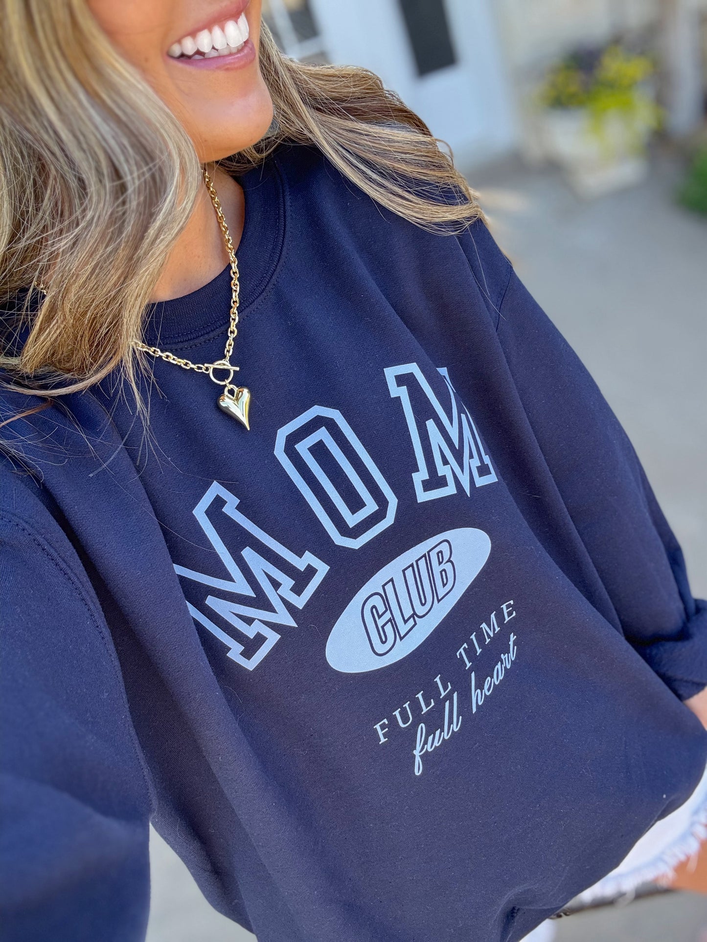 MOM CLUB- ADULT CREWNECK