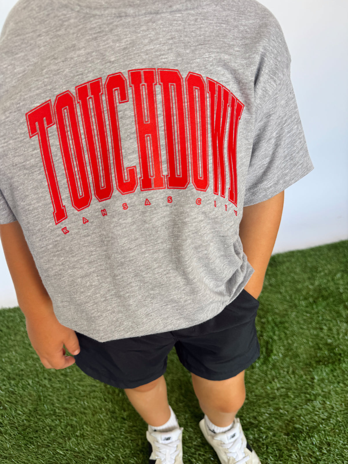GRAY OVERSIZED TOUCHDOWN KC- ADULT TEE