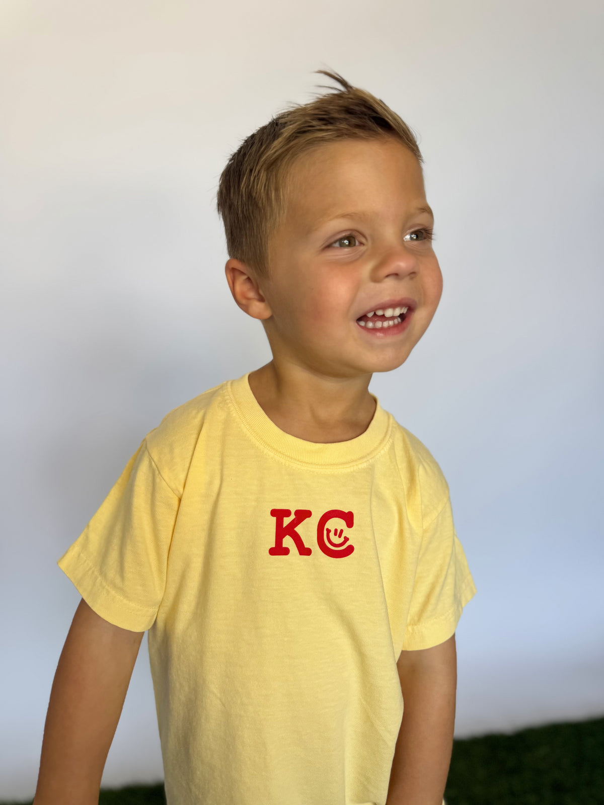 KC SMILEY- YOUTH TEE