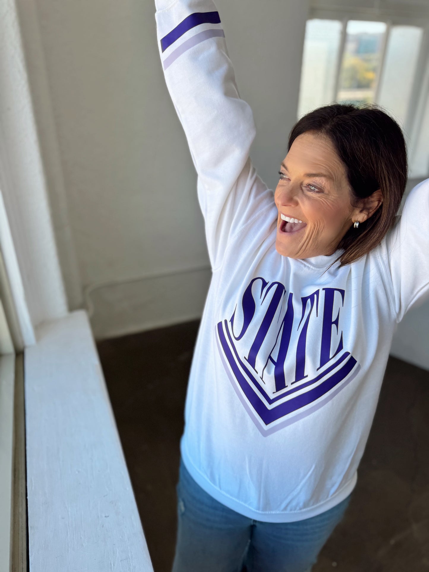 RETRO STATE- ADULT CREWNECK