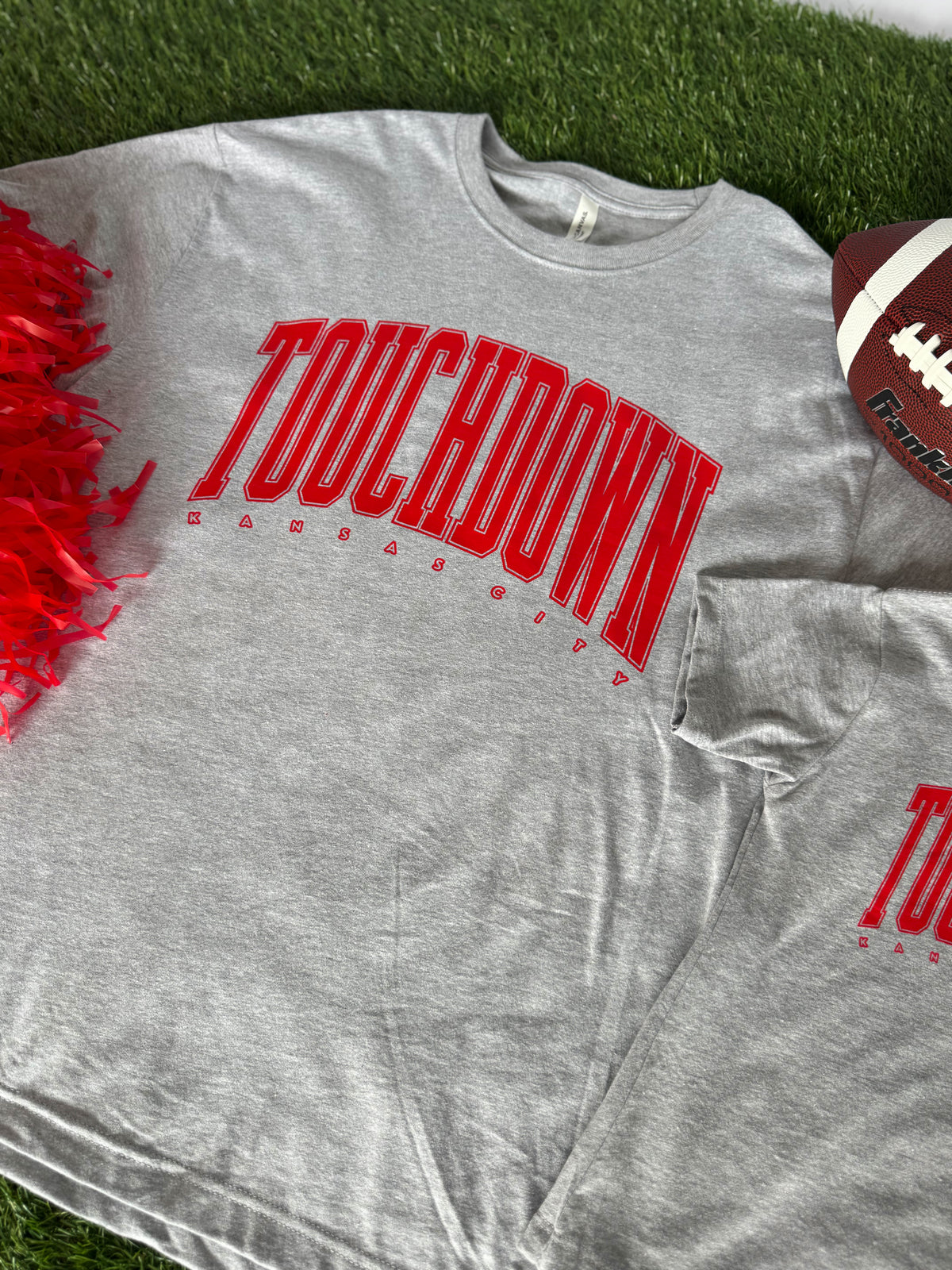 GRAY OVERSIZED TOUCHDOWN KC- ADULT TEE