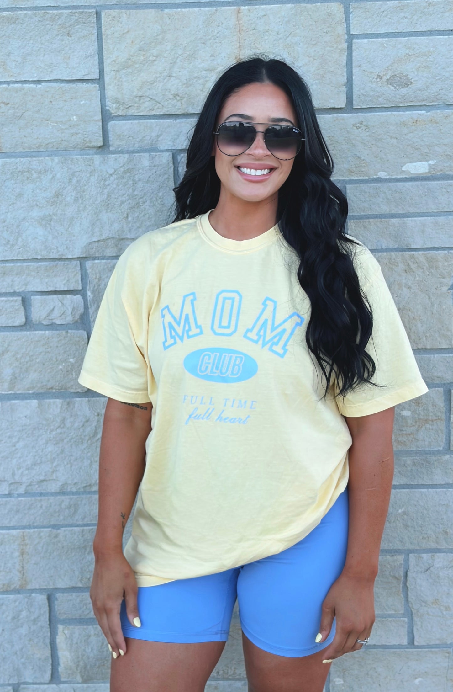 MOM CLUB- ADULT TEE