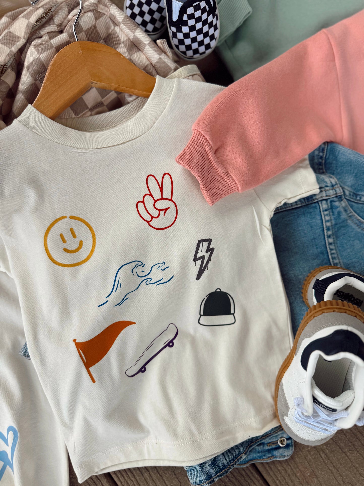 BOYS ICONS ONESIE/TEE