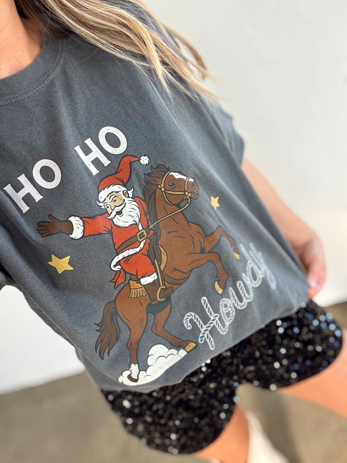 HO HO HOWDY— ADULT TEE/ CREWNECK