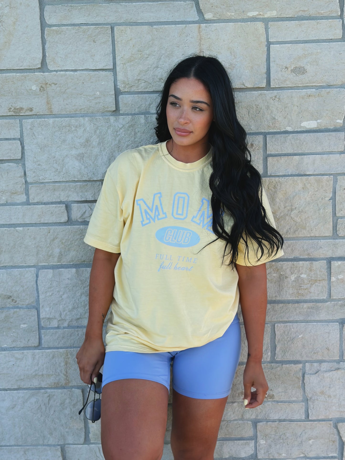 MOM CLUB- ADULT TEE