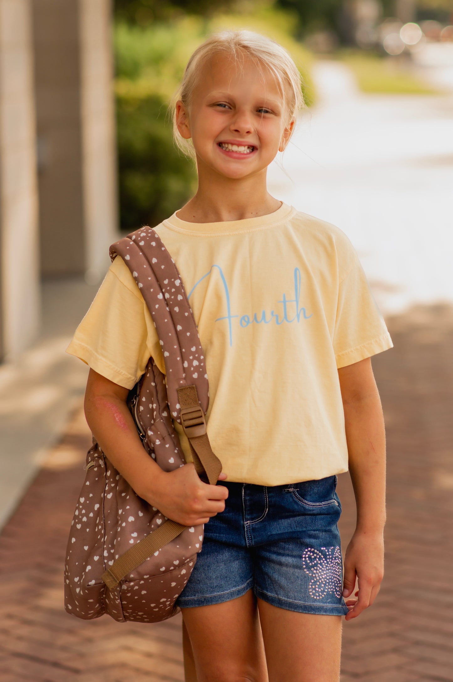 YELLOW GRADE LEVEL TEE