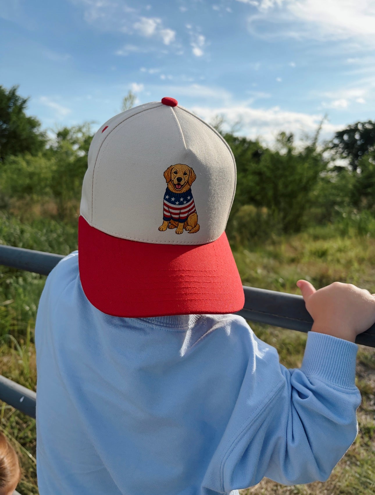 GOLDEN RETRIEVER TRUCKER HAT