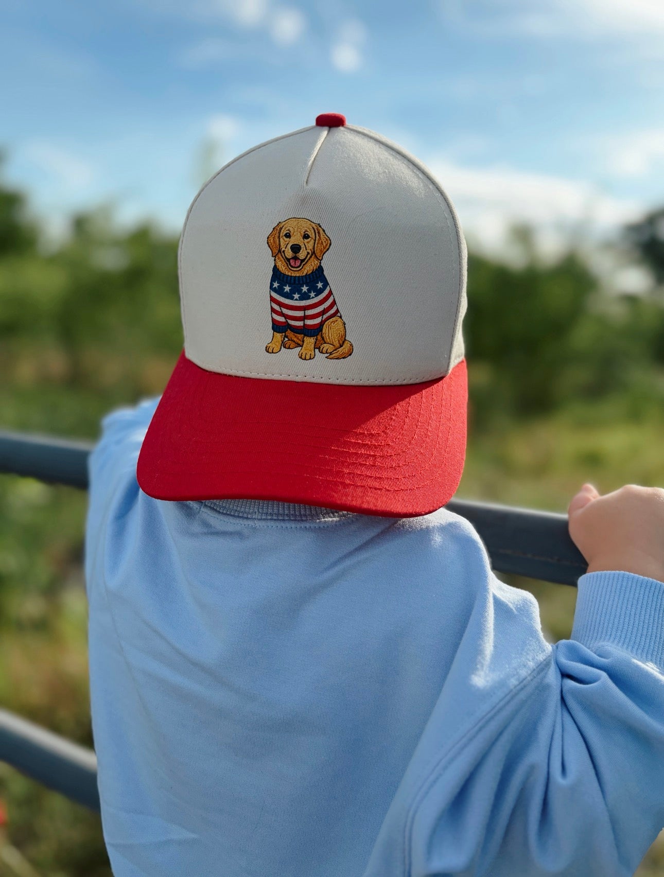 GOLDEN RETRIEVER TRUCKER HAT