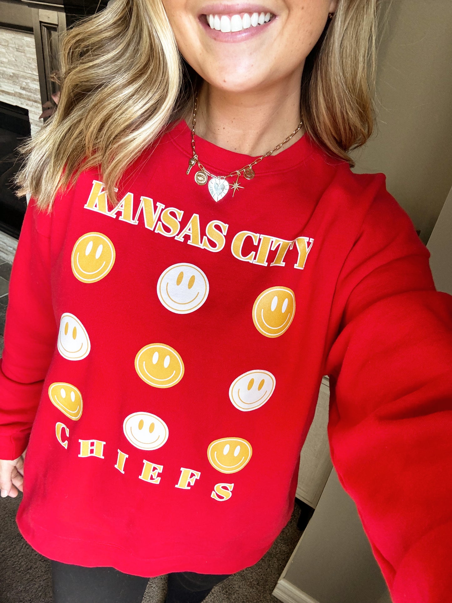 KANSAS CITY SMILEY— ADULT CREWNECK