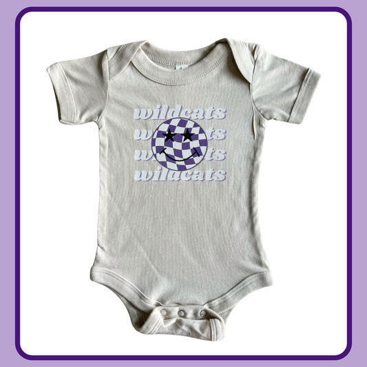 STAR EYE SMILEY ONESIE/TEE